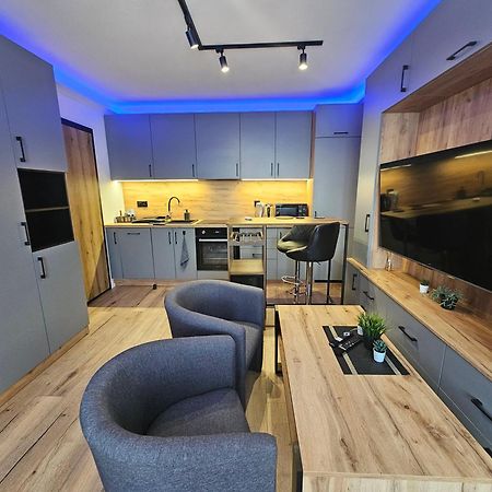 Handy Apartamenty - Mieszkania Na Doby W Centrum Rzeszowa ภายนอก รูปภาพ