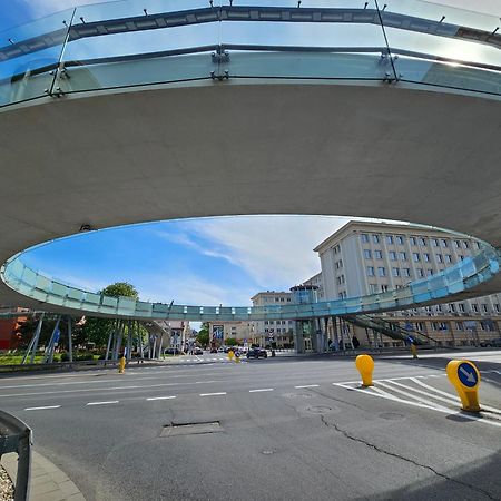 Handy Apartamenty - Mieszkania Na Doby W Centrum Rzeszowa ภายนอก รูปภาพ