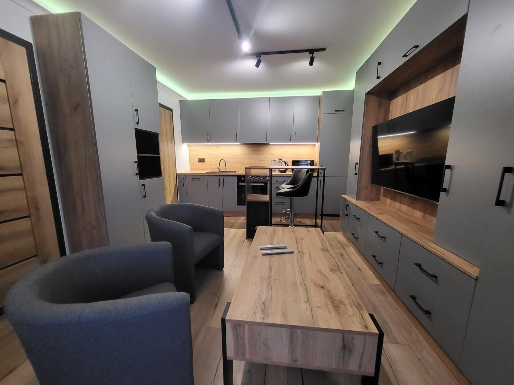 Handy Apartamenty - Mieszkania Na Doby W Centrum Rzeszowa ภายนอก รูปภาพ